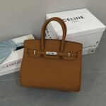 ⁦شنطة PARIS بالوان مختلفة⁩ - الصورة ⁦4⁩