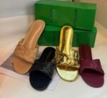 سليبر نسائي من BOTTECA