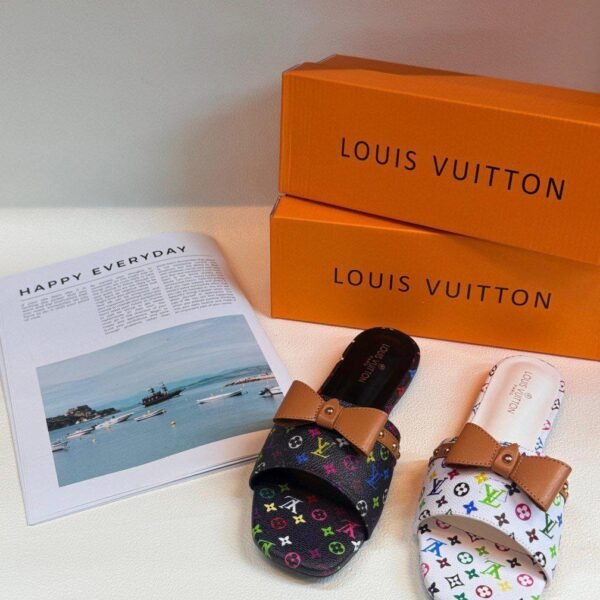 سليبر نسائي من LOUIS