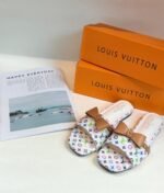 ⁦سليبر نسائي من LOUIS⁩ - الصورة ⁦2⁩