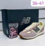 حذاء رياضي نسائي