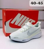 حذاء رياضي من NIKE