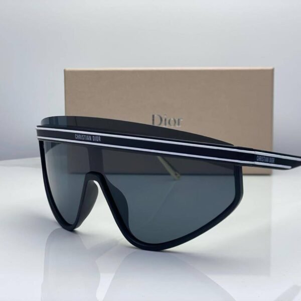 نظارة شمس من LV